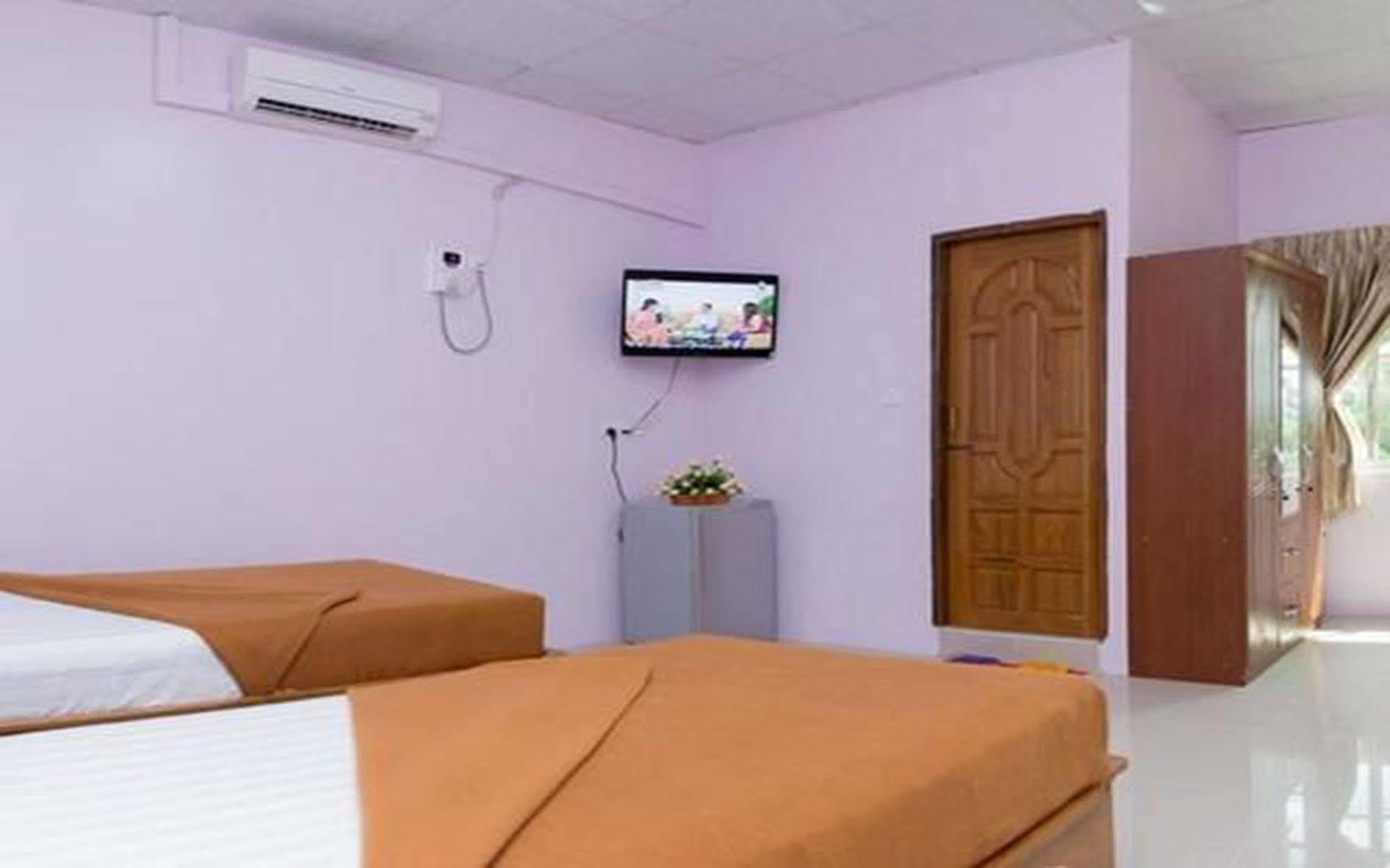 Aung Tha Pyay Hotel 3 Yangon Esterno foto